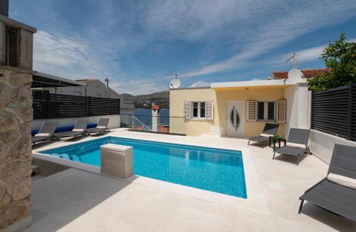 Okrug Donji House | Lavanda Residence with Heated Pool Trogir Split