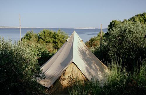 Ljubac Other | LJUBAC GLAMPING BELL TENT Robinson