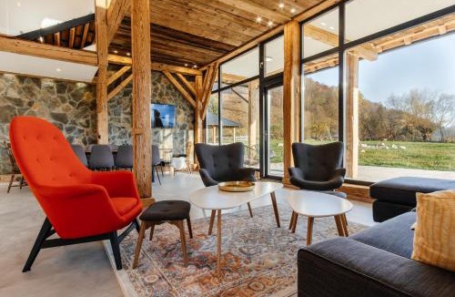 Manastirea Humorului Ski Chalet | Loft Chalet