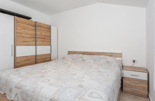 Cizici Apartment | Look forward to a relaxing vacation with your family or friends in this vacation apartment.