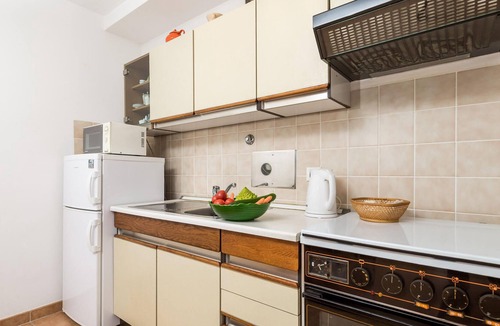 Icici Apartment | Look forward to a vacation near the sea in this spacious vacation apartment!