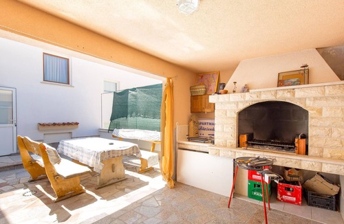 Vidalici Apartment | Look forward to a wonderful sea view on vacation in this vacation apartment.