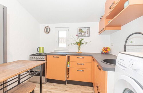 Jadrija Apartment | Look forward to this tasteful and modern vacation apartment near the beach.