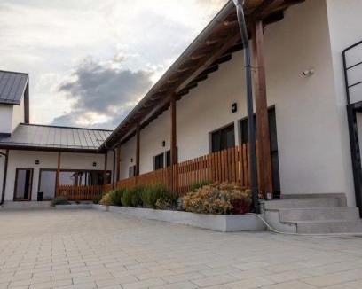 Municipality of Drenje House | Lovačka kuća Mandičevac