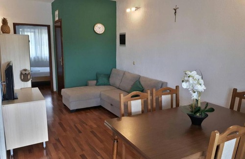 Poljica Apartment | Lovely 2-Bedroom Apartment in Poljica