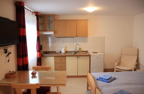 Bohinjska Bistrica Apartment | Lovely Apartment in Bohinjska Bistrica with Barbecue