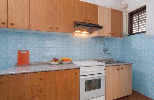 Jesenice Apartment | Lovely apartment in Jesenice Bajnice