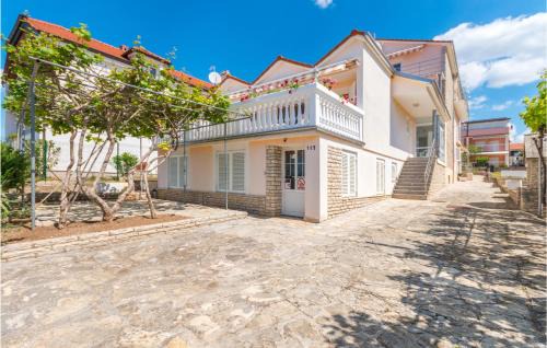 Sveti Filip i Jakov Apartment | Lovely Apartment In Sveti Filip I Jakov