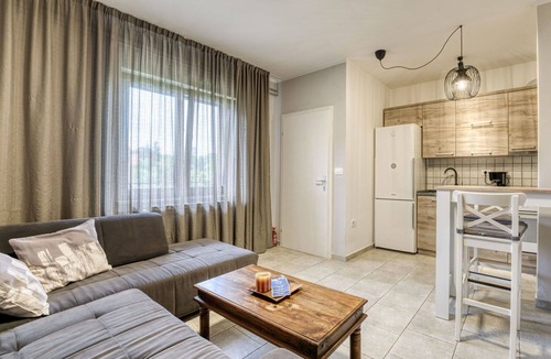 Kastav Apartment | Lovely apartment for 3 people with A/C, WIFI, TV, patio and panoramic view