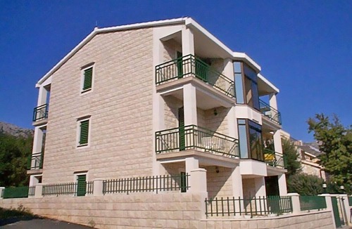 Stankovici Apartment | Lovely apartment for 4 guests with WIFI, A/C, pool, terrace, pets allowed and panoramic view