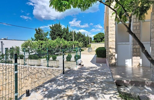 Maslenica Apartment | Lovely apartment for 4 guests with A/C, WIFI, TV and terrace