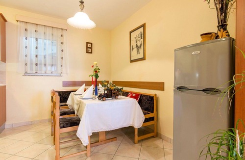 Mosenice Apartment | Lovely apartment for 4 people with A/C, WIFI, TV and patio