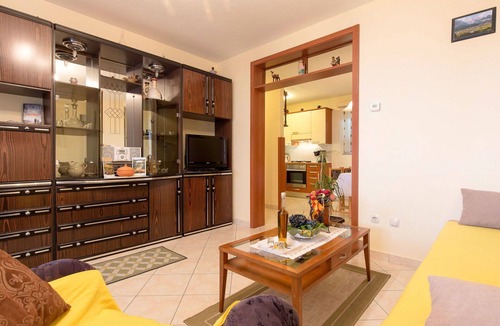 Mosenice Apartment | Lovely apartment for 4 people with A/C, WIFI, TV and patio