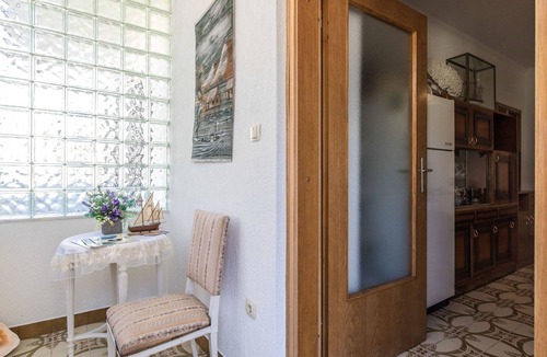 Donji Kraj Apartment | Lovely apartment for 4 guests with A/C, WIFI, TV, terrace and pets allowed