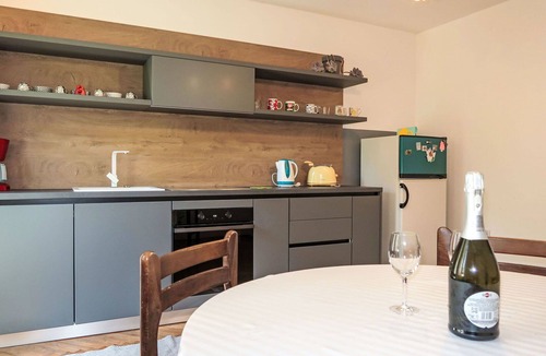 Mosenice Apartment | Lovely apartment for 4 guests with WIFI and terrace