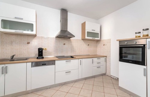 Rukavac Apartment | Lovely apartment for 4 guests with WIFI, hot tub, A/C, pool, TV, terrace and panoramic view