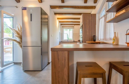 Artatore Apartment | Lovely apartment for 6 people with hot tub, WIFI, A/C, TV and terrace