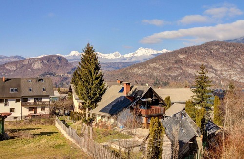 Bohinjska Bistrica Apartment | Lovely apartment for 4 people with WIFI, TV, balcony, pets allowed and panoramic view