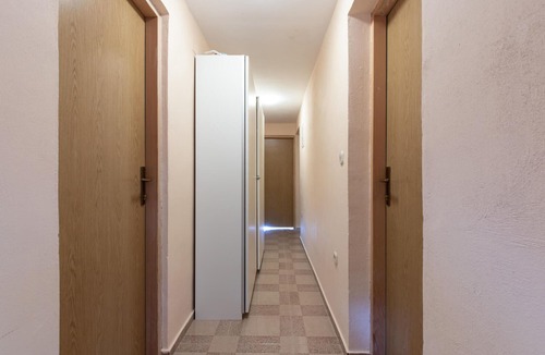 Gornji Karin Apartment | Lovely apartment in Gornji Karin