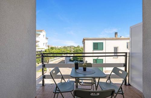 Betina Apartment | Lovely apartment in Betina with WiFi