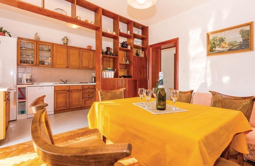 Bribir Apartment | Lovely apartment in Bribir with WiFi