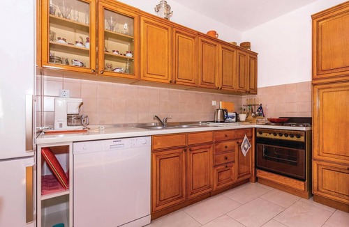 Bribir Apartment | Lovely apartment in Bribir with WiFi