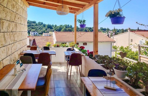 Krizna luka Apartment | Lovely apartment in Hvar