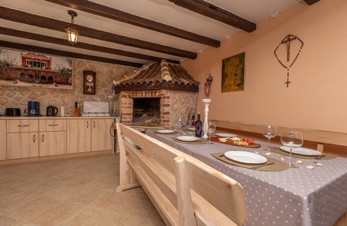 Korlat Apartment | Lovely apartment in Korlat with WiFi
