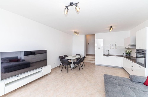 Marina Apartment | Lovely apartment in Marina with house sea view