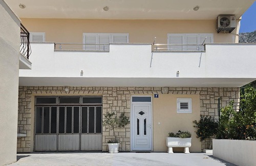 Stanici Apartment | Lovely apartment in Omis with WiFi