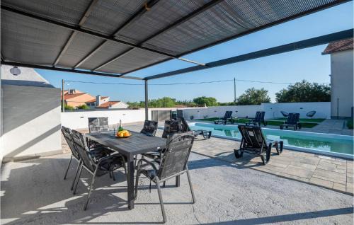 Skabrnja Apartment | Lovely Apartment In Prkos