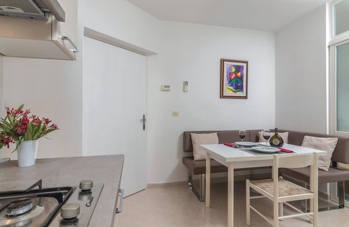 Rabac Apartment | Lovely apartment in Rabac with WiFi