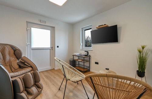 Ludbreg House | Lovely home in Vinogradi Ludbreski with sauna