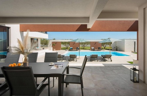 Benkovac House | Lovely home in Benkovac with sauna
