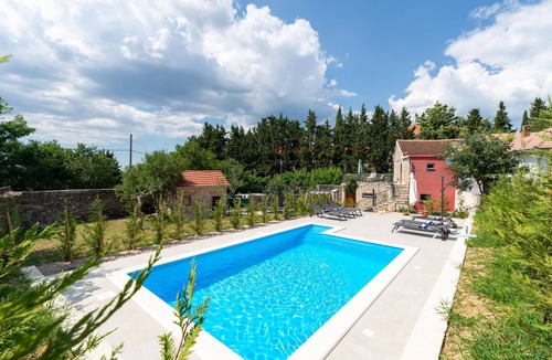 Benkovac House | Lovely home in Benkovac