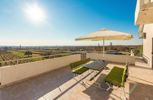 Galovac House | Lovely home in Galovac with private swimming pool, can be inside or outside