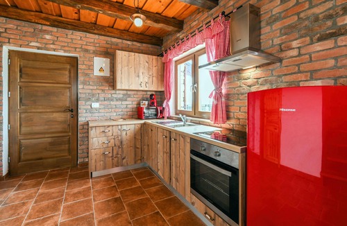 Gornja Rijeka House | Lovely home in Gornja Rijeka with sauna