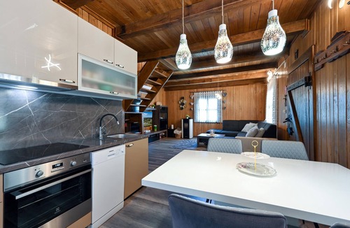 Veliko Trgovisce House | Lovely home in Veliko Trgovisce with sauna