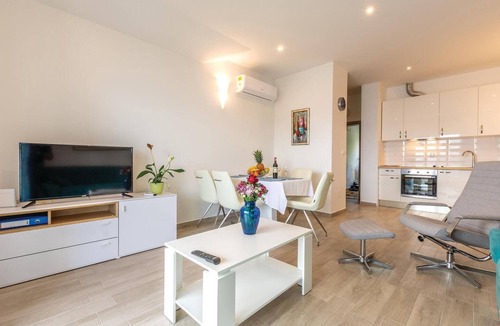 Jesenice House | Lovely home in Jesenice
