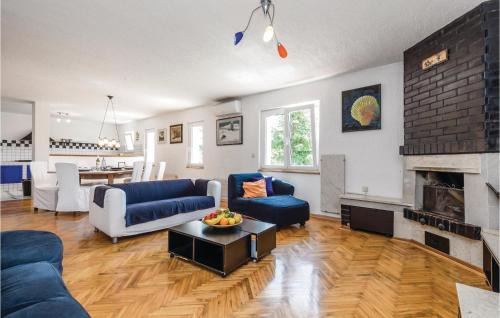 Veli Brgud House | Lovely Home In Jurdani