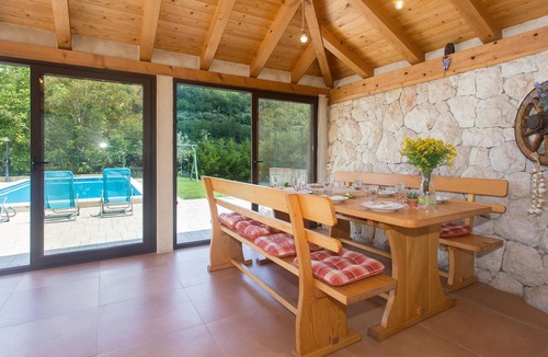 Svinisce House | Lovely home in Kucice