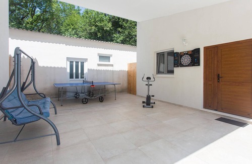 Svinisce House | Lovely home in Kucice