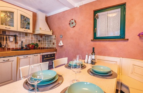Kras House | Lovely home in Malinska