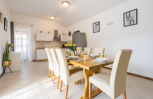Muline House | Lovely home in Muline