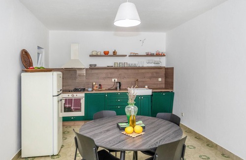 Opuzen House | Lovely home in Opuzen with outdoor swimming pool