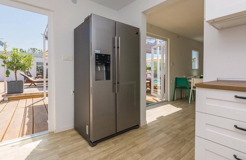 Petrcane House | Lovely home in Petrcane