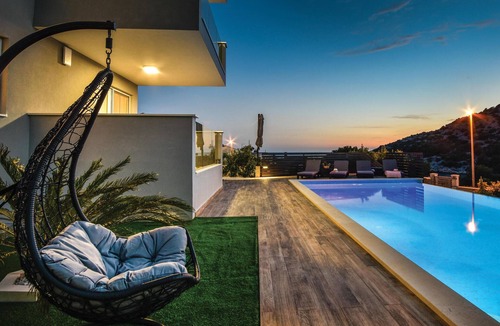 Razanj House | Lovely home in Razanj with sauna