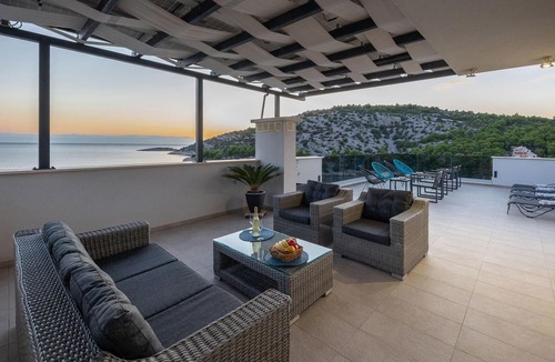 Razanj House | Lovely home in Razanj with sauna