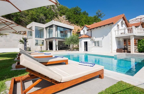 Prolozac House | Lovely home in Ricice with sauna