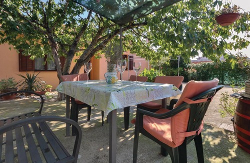 Sikici House | Lovely home in Sikici with WiFi